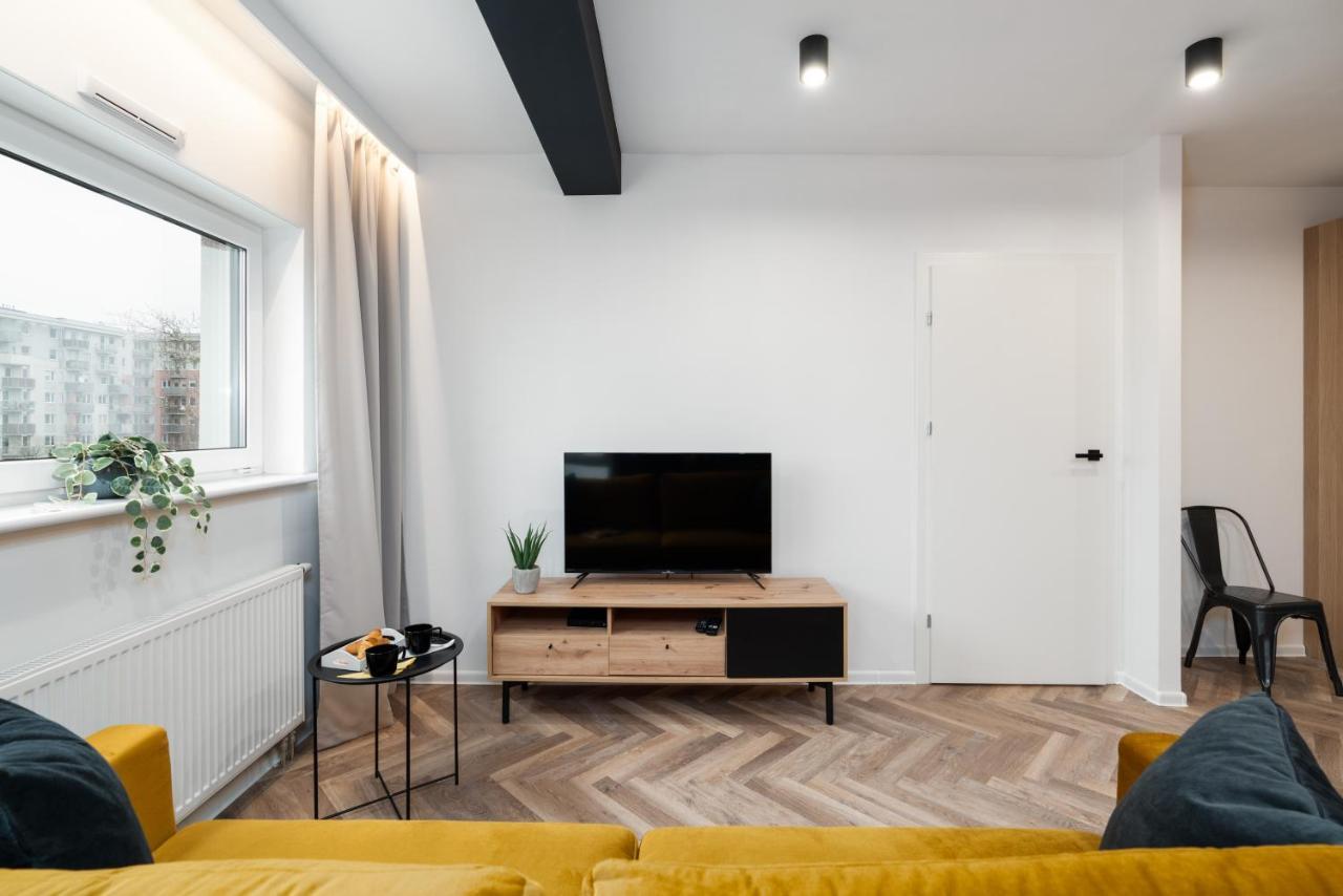 Loft Style Apartment Opienskiego Close To The Zurawiniec Nature Reserve By Noclegi Renters Poznan Exterior photo